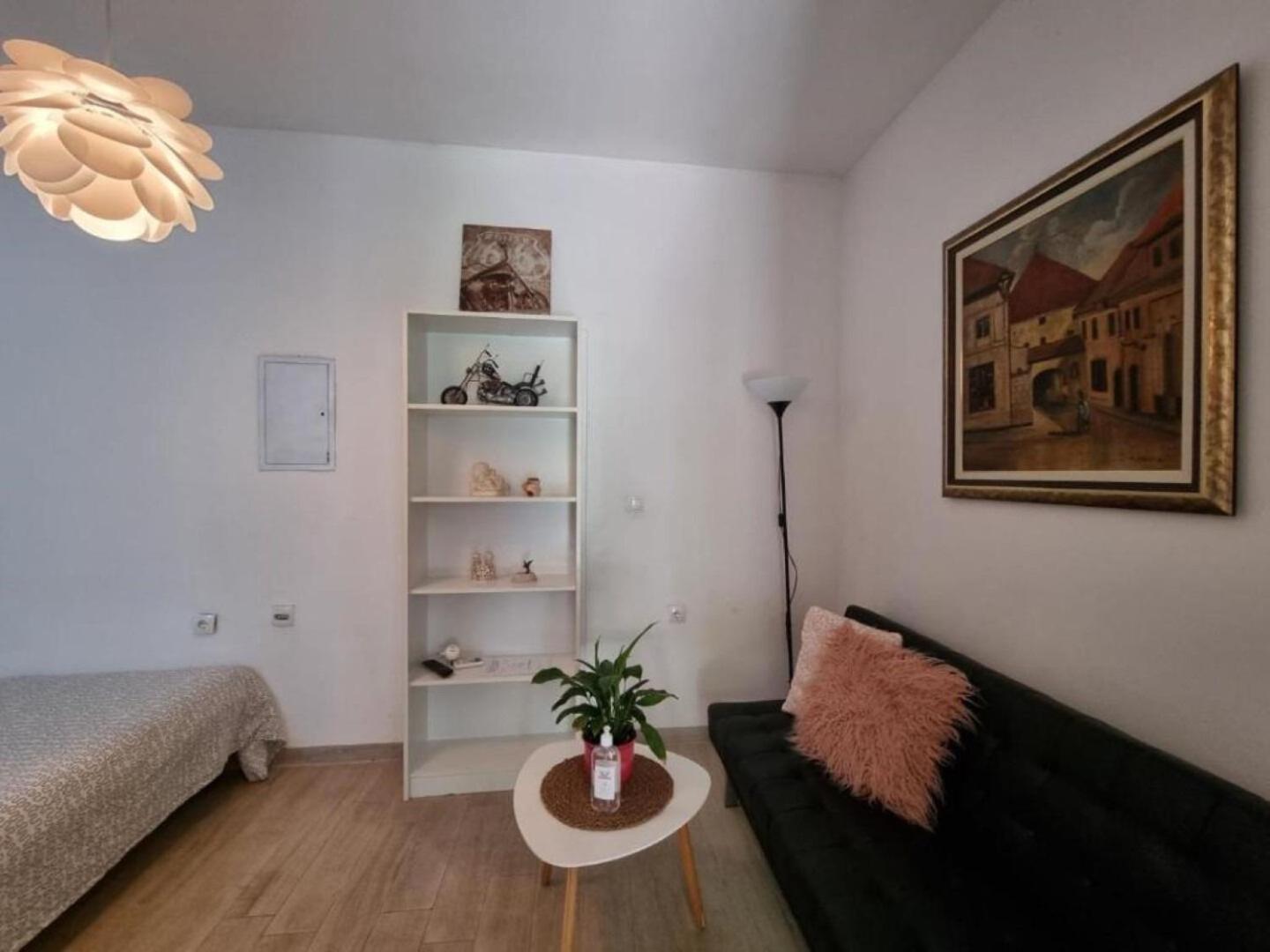 Lion - Free Parking Apartman